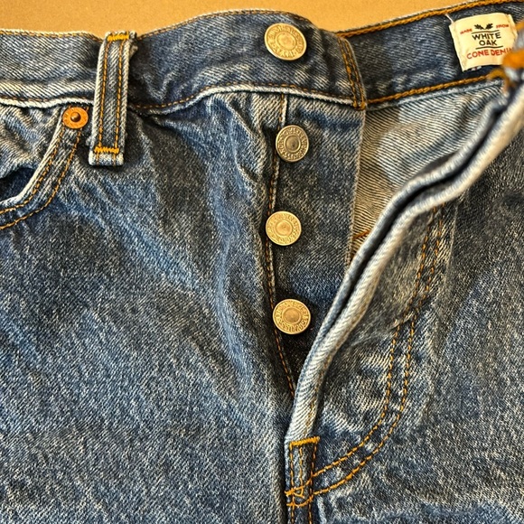 Levi's Blue Jean Shorts - Picture 2 of 10